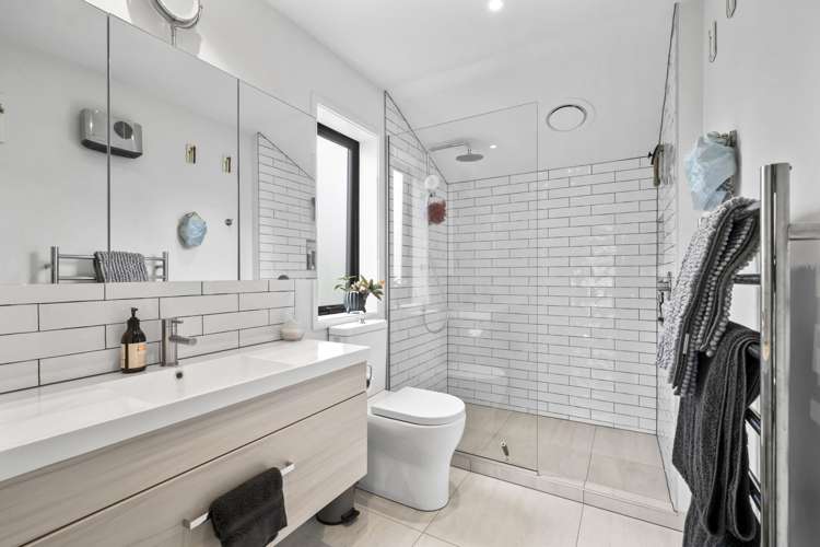 70 Wilsons Road South St Martins_12