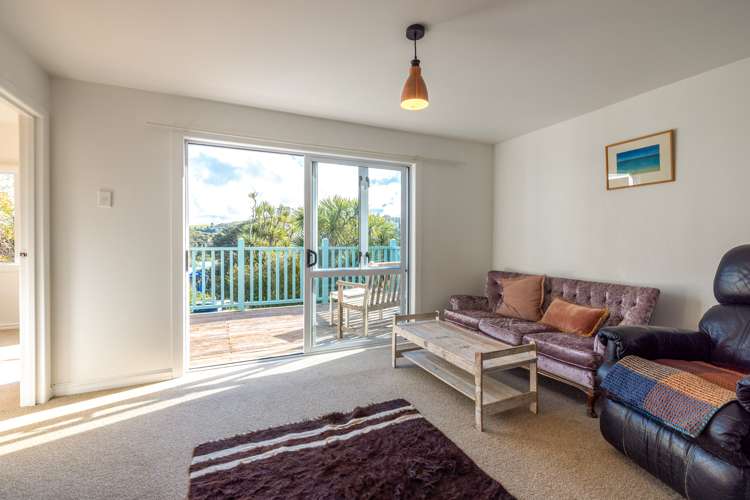 53 Whakarite Road Ostend_6