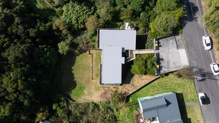 2/4 Puaha Street Takapuwahia_13