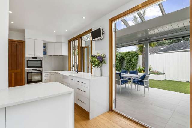 2/14 Sanders Avenue Takapuna_3