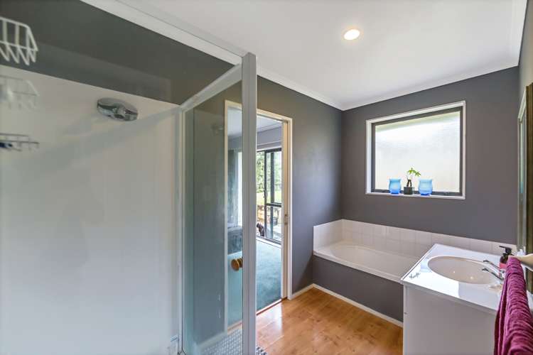 17 Roberta Crescent Orewa_9