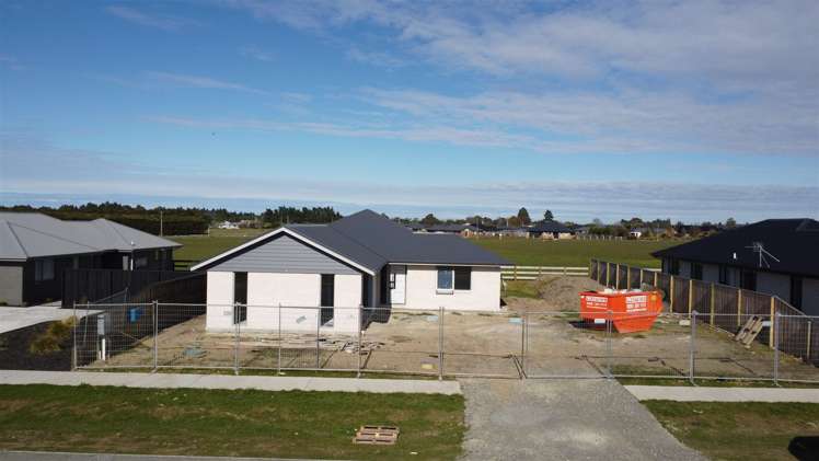 34 Plover Avenue Amberley_2