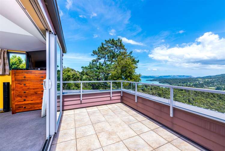 1 Lookout Drive Laingholm_15