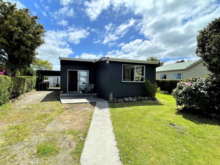 11 Noble Street Owaka_29