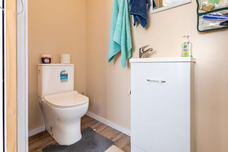 276 High Street Dannevirke_15