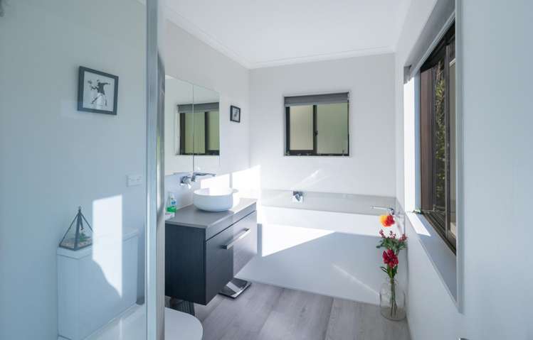 42 Old Mill Road Okiwi Bay_12