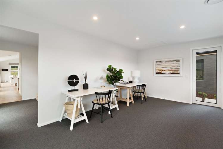 77 Stone Drive Cromwell_24