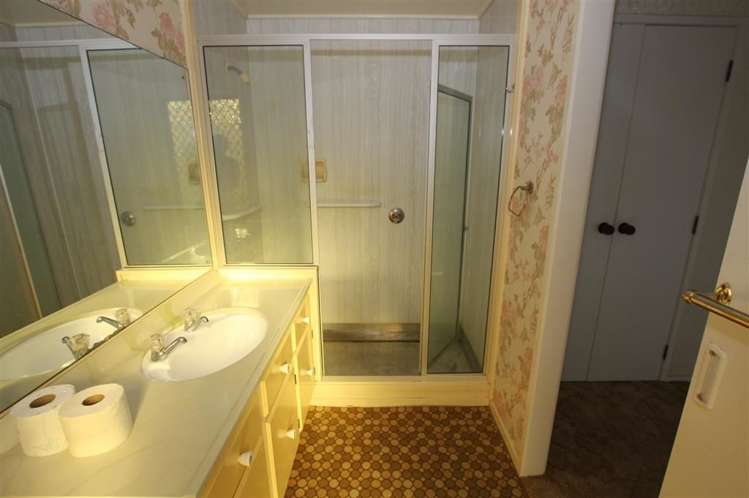 8 Gracechurch Drive Flat Bush_6