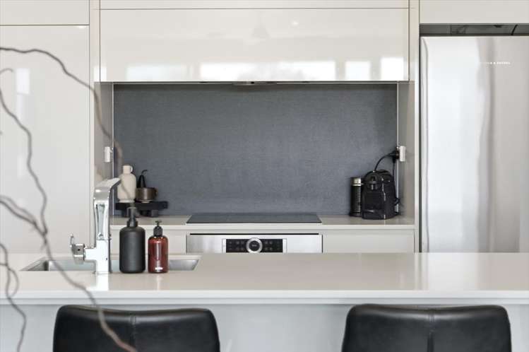 2/135 Marine Parade Mount Maunganui_13