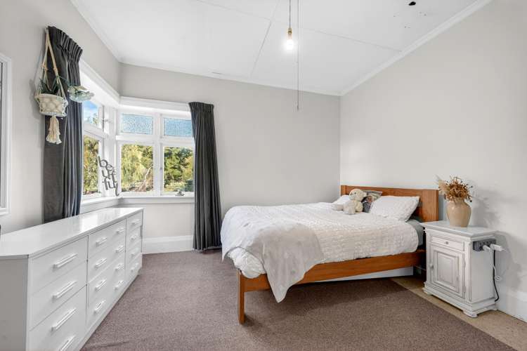 1351 Opaki Kaiparoro Road Mauriceville_6