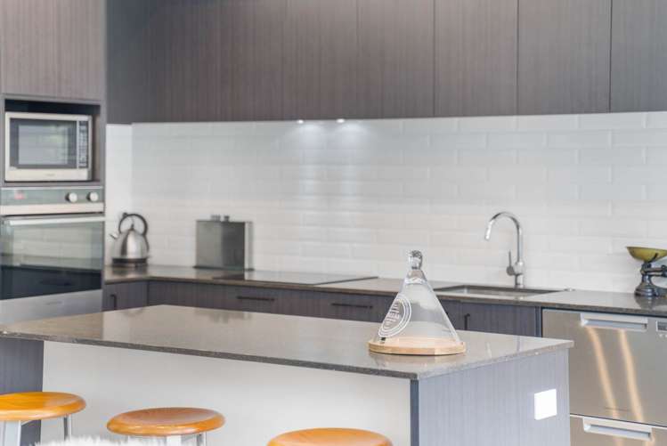 302 Jack Lachlan Drive Beachlands_38