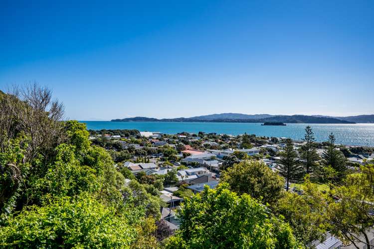 2 Mackenzie Road Eastbourne_1