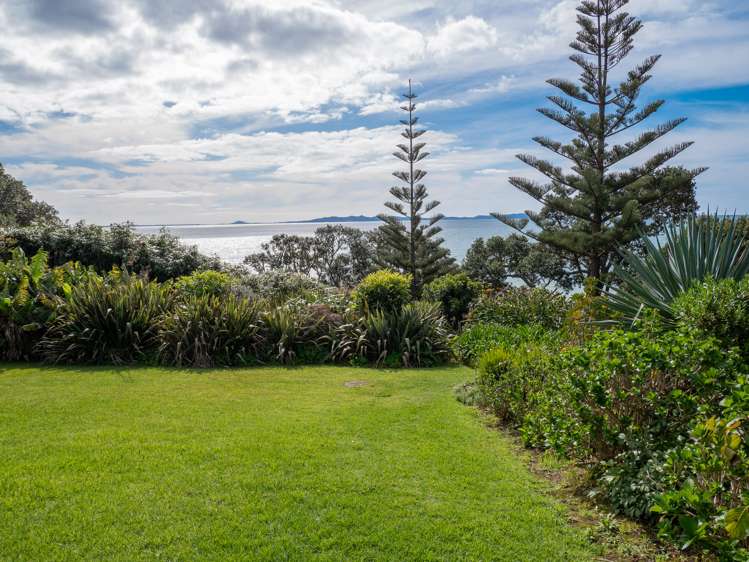 15 Kupe Road Coopers Beach_31