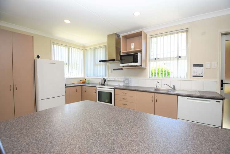 65 Victoria Street Carterton_6