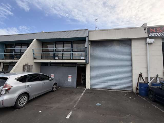Functional Otahuhu industrial unit - 170sqm