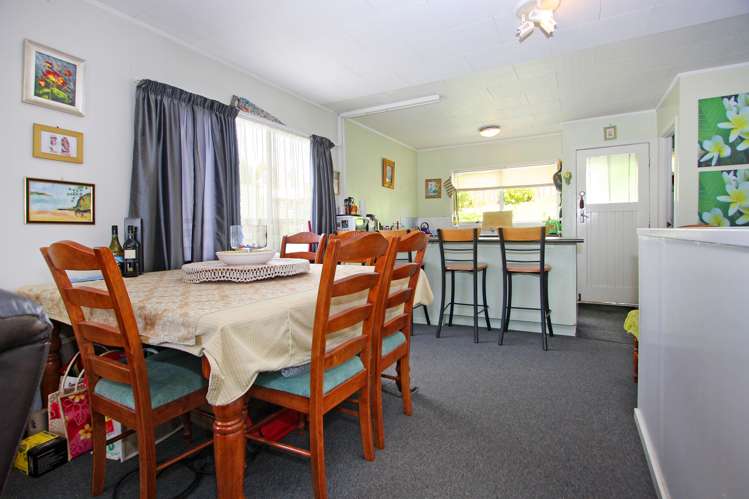 3 Banyan Drive Totara Heights_2