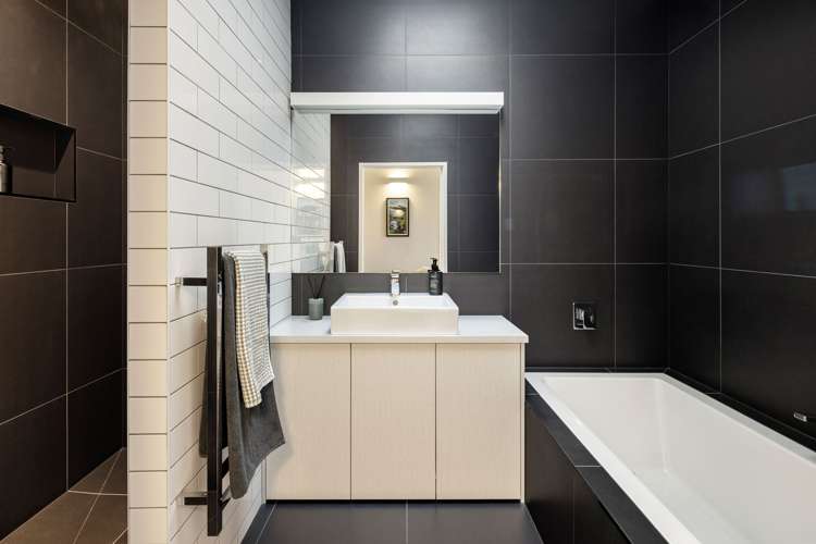 8 Amokura Crescent Flagstaff_21