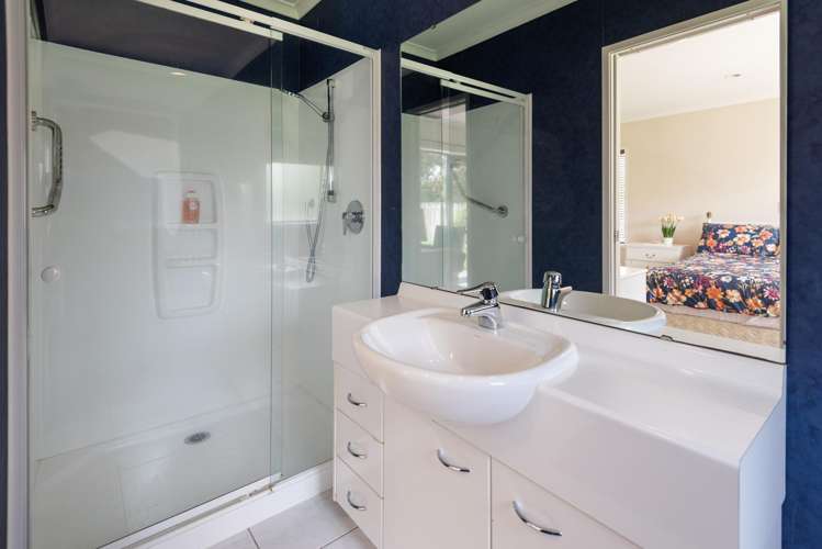 93 Burswood Drive Pakuranga Heights_12