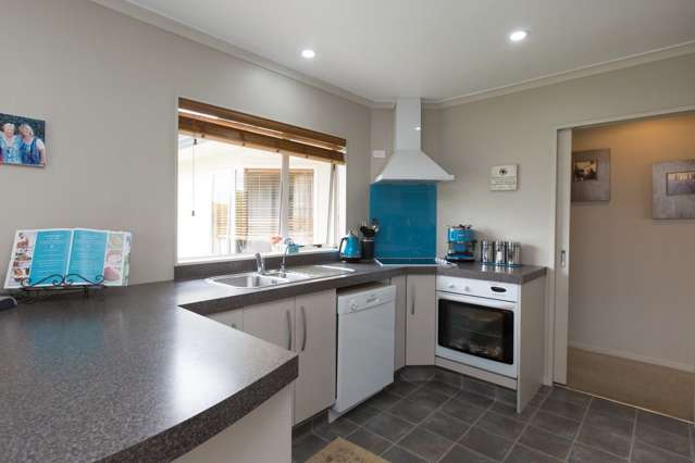 107 Fraser Drive Feilding_1