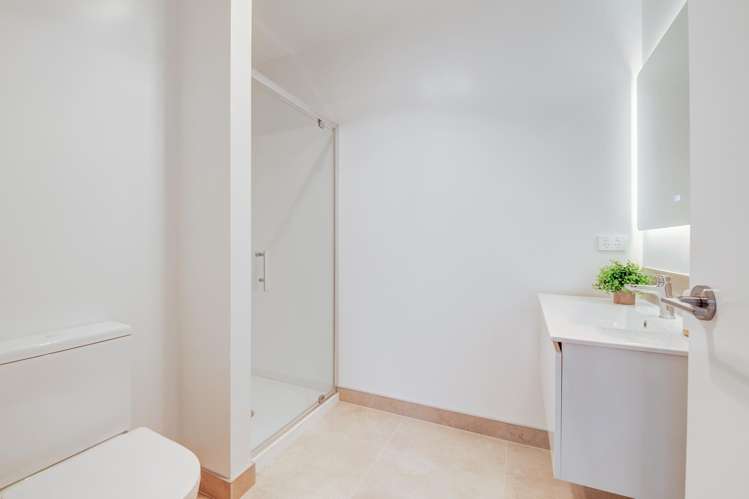 1 Kopu Road Orewa_12