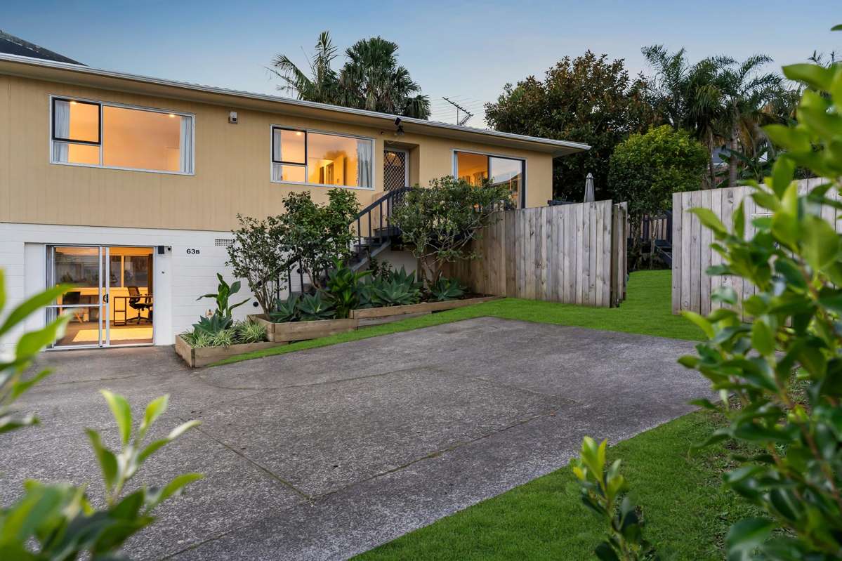 2/63 John Downs Drive_0