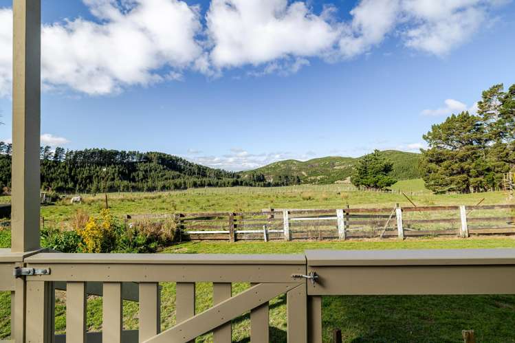 803 Range Road Pongaroa_17