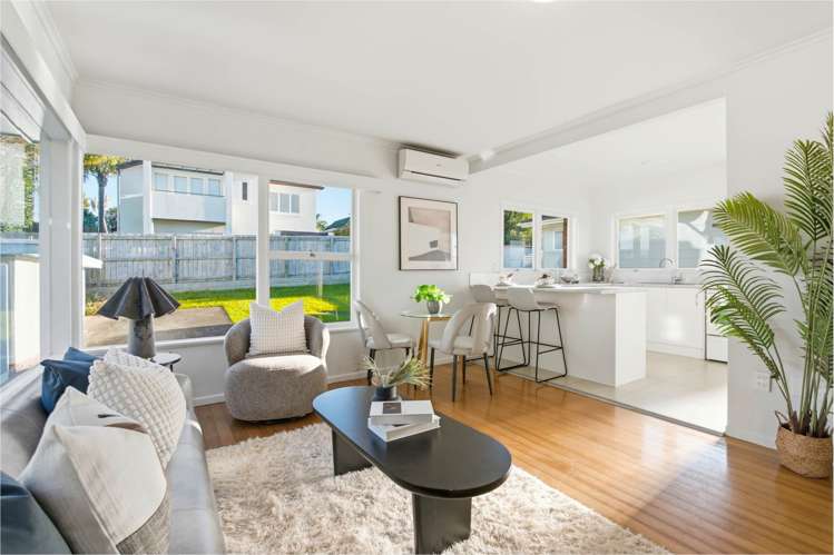 3/6 Corunna Road_2