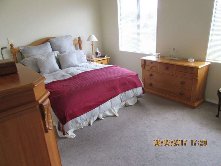 242 Alec Craig Way Gulf Harbour_11