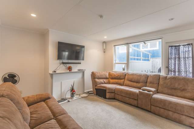 20 Owhiti Street Titahi Bay_3