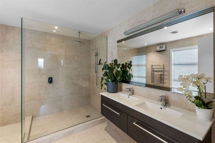 140 Hussey Road Northwood_21