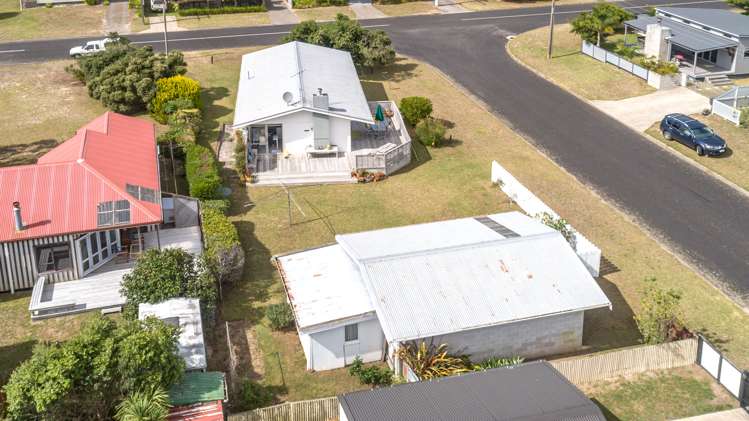 135 Linton Crescent Whangamata_24