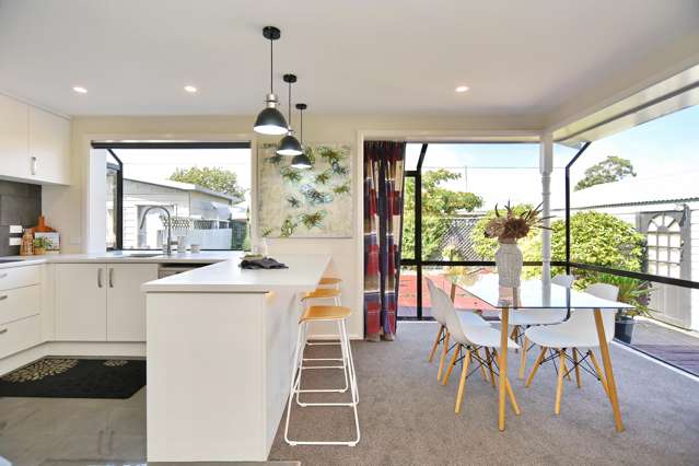 60 Sturrocks Road Redwood_4