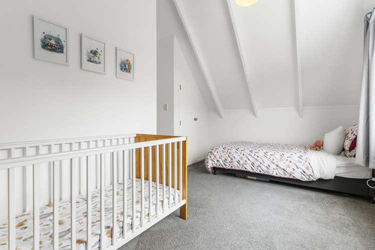 16 Carillon Place Massey_14