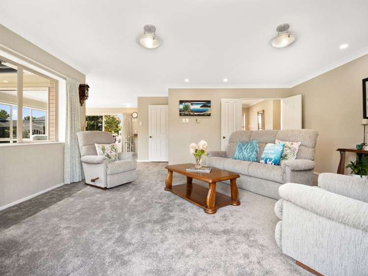 4 Merlin Close Huntington_4