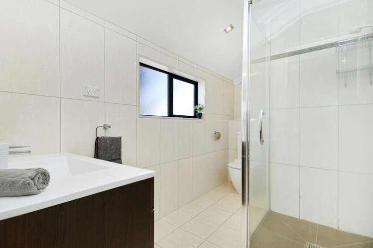 11A Wai-iti Crescent Woburn_15