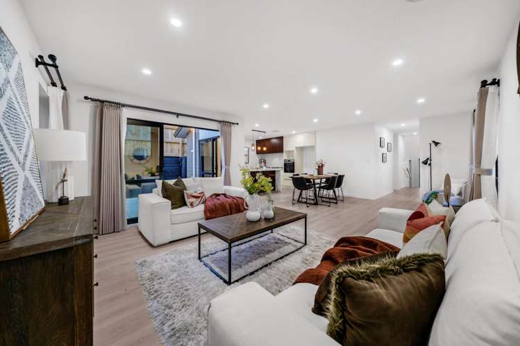 44D White Swan Road Mt Roskill_3