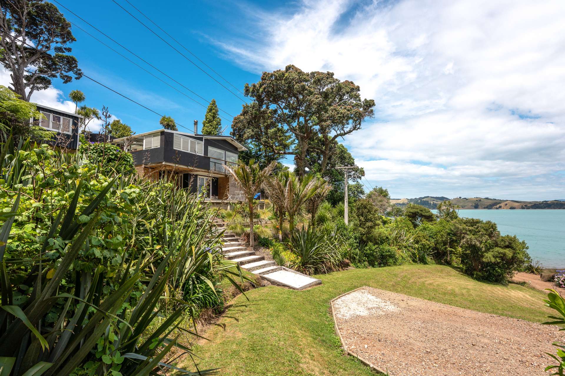 7 Neil Avenue Waiheke Island_0