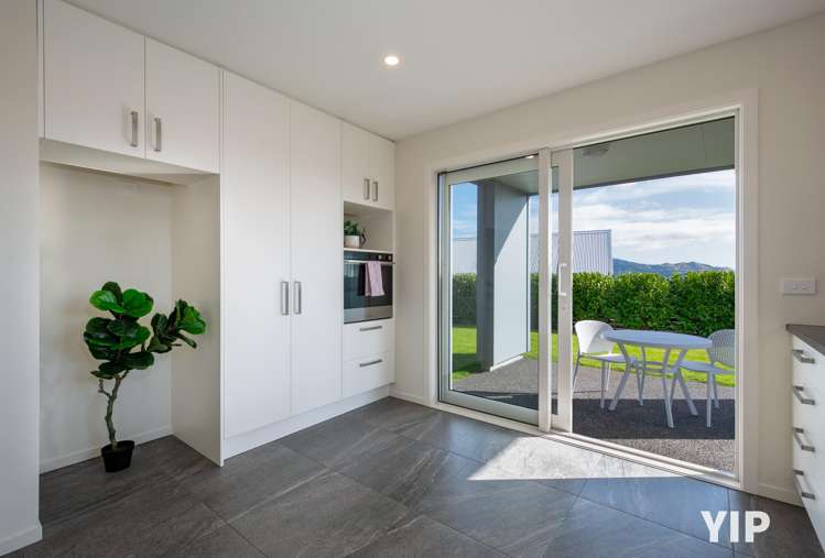 68 Cedarwood Street Woodridge_7