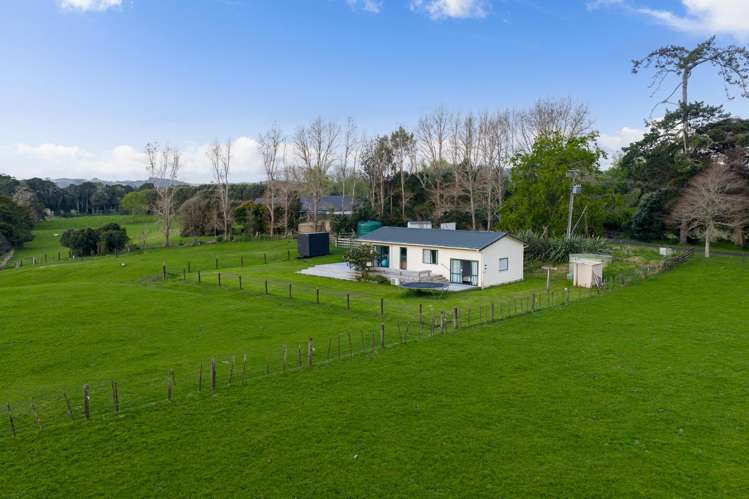 12 Joyce Adams Place Waimauku_2