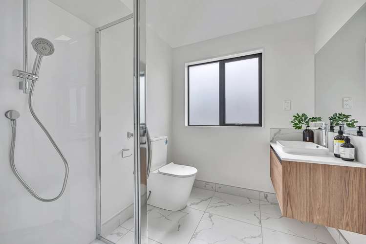 8/47 Beach Road Te Atatu Peninsula_9