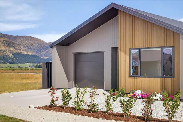 Modern comfort in Lake Hāwea