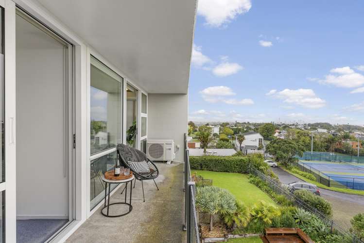 8/160 Kepa Road Orakei_13