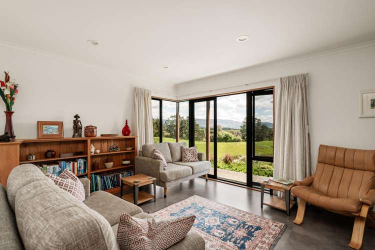 42 Walker Road West Aongatete_10