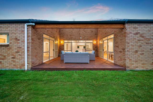 Brick and Tile Freehold Retreat