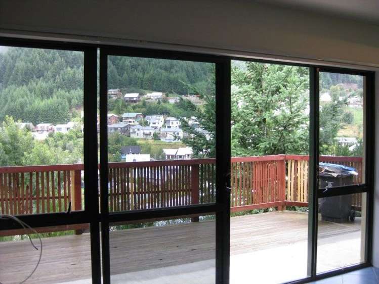 14 Broadview Rise Fernhill/Sunshine Bay_6