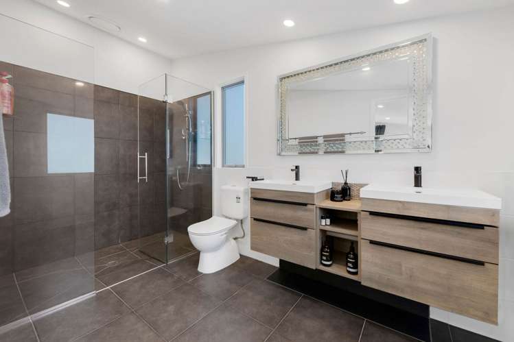 7 Sea View Terrace Maraetai_20