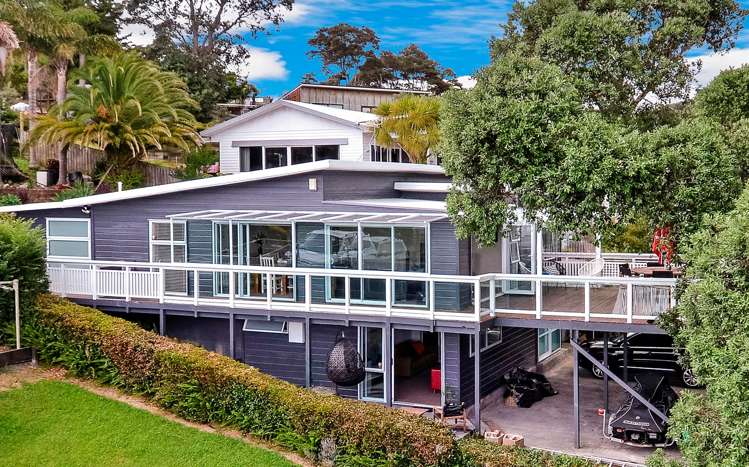 8 Rewa Road Maraetai_0