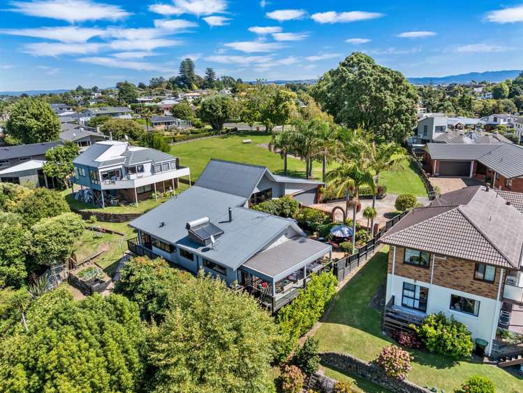 51 Hillcrest Road Otumoetai_28