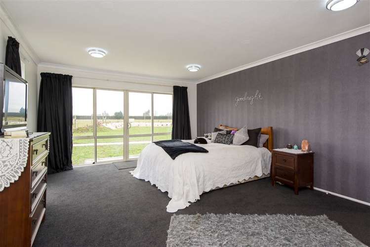 653 Oxford Road Fernside_6