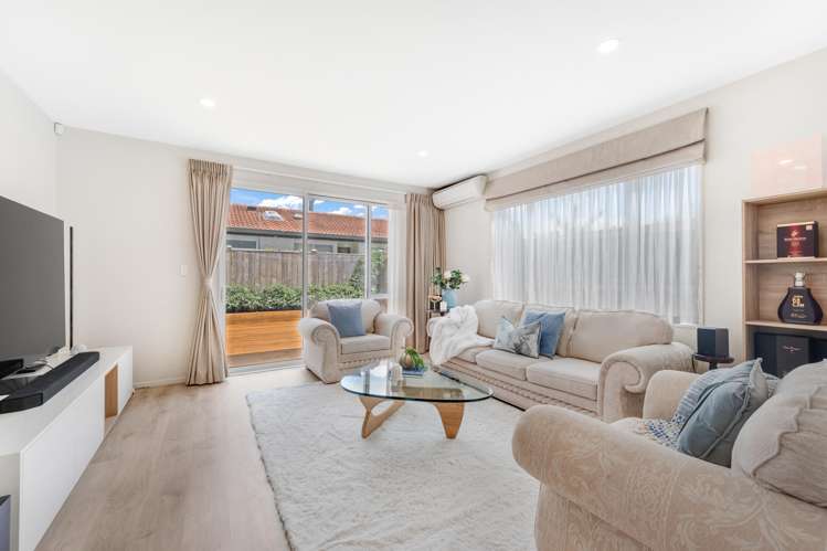 10 Hedge Row Sunnyhills_4